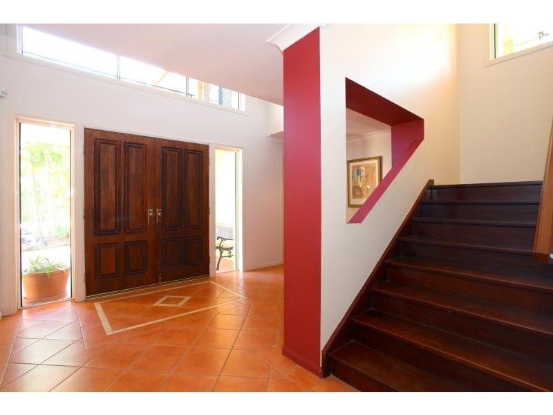 9 Edithvale Court, Robina QLD 4226