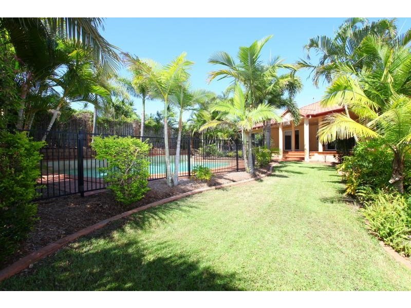 9 Edithvale Court, Robina QLD 4226