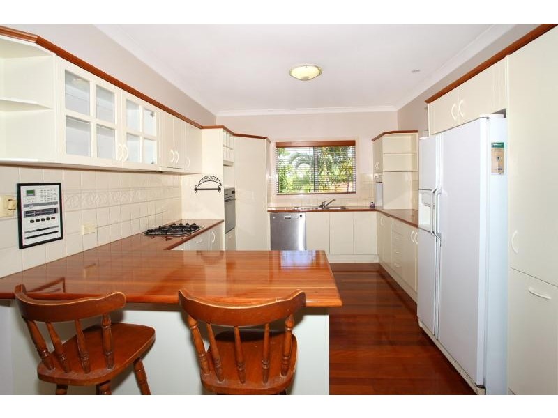 9 Edithvale Court, Robina QLD 4226