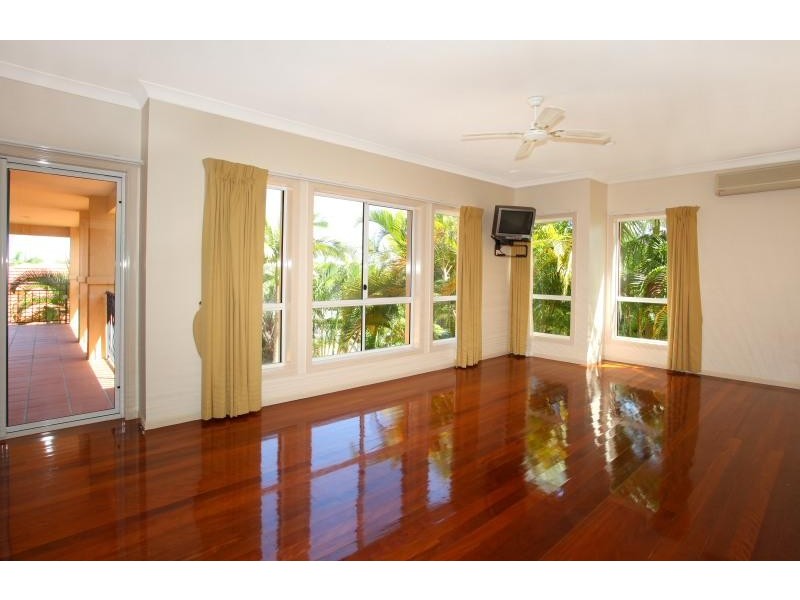 9 Edithvale Court, Robina QLD 4226