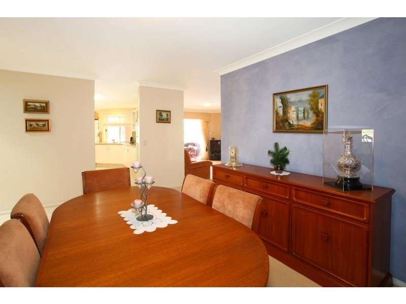 225 Markeri Street, Mermaid Waters QLD 4218