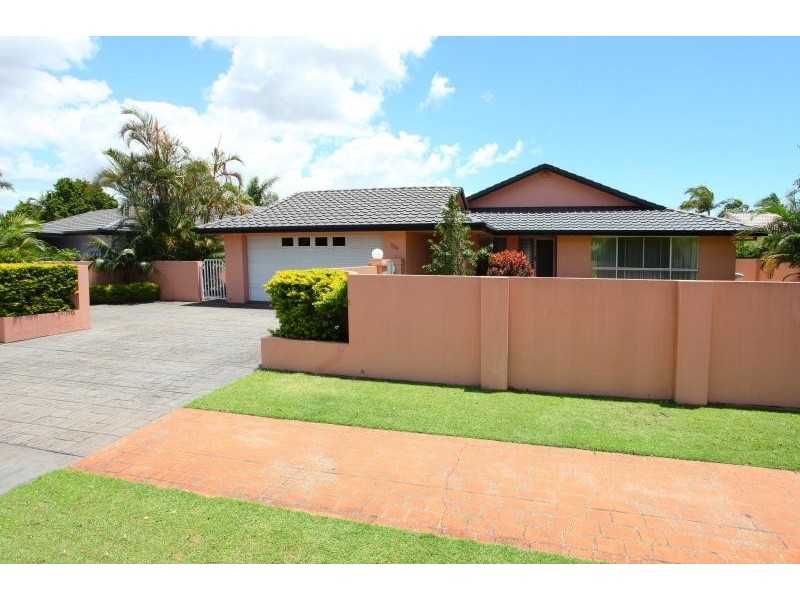 225 Markeri Street, Mermaid Waters QLD 4218