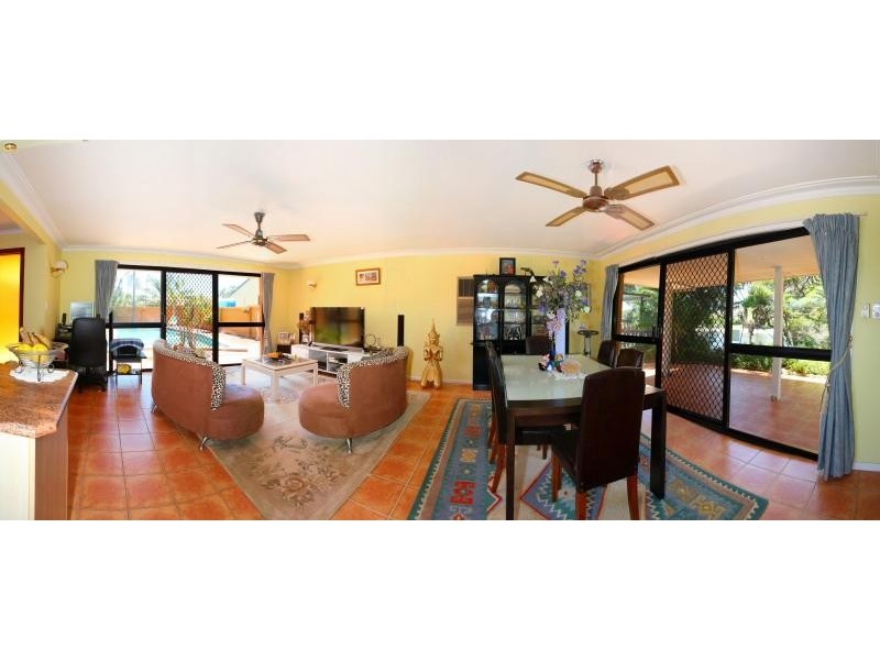 13 Sundowner Court, Mermaid Waters QLD 4218