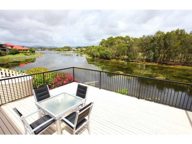 13 Vaucluse Place, Robina QLD 4226
