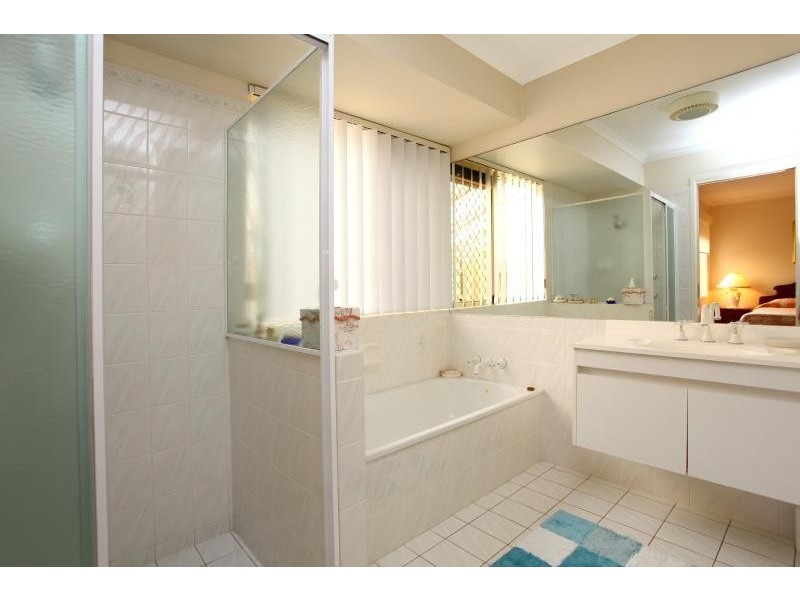 13 Vaucluse Place, Robina QLD 4226
