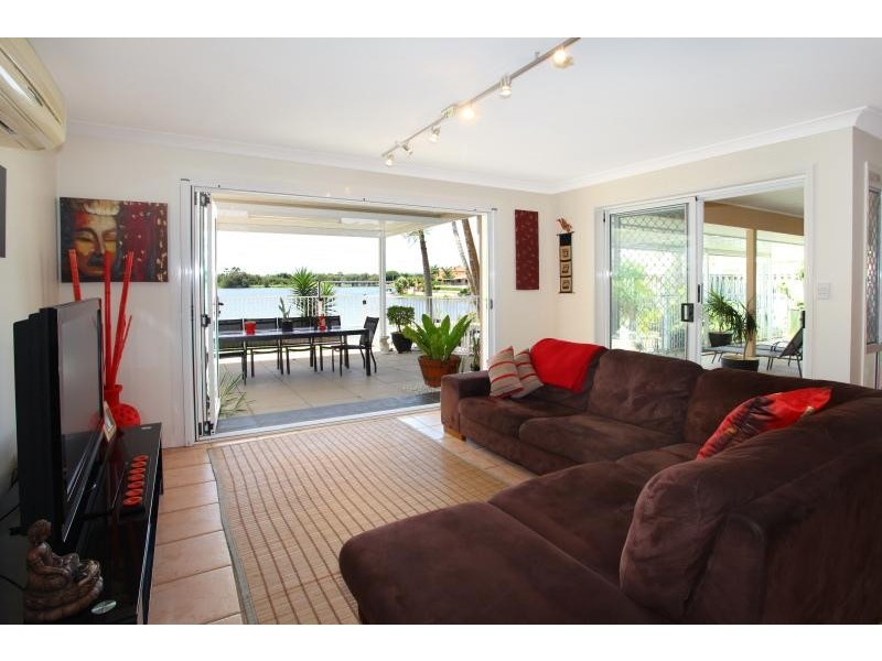 184 Port Jackson Boulevard, Clear Island Waters QLD 4226