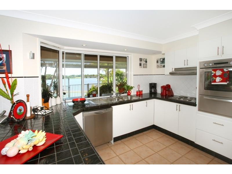 184 Port Jackson Boulevard, Clear Island Waters QLD 4226