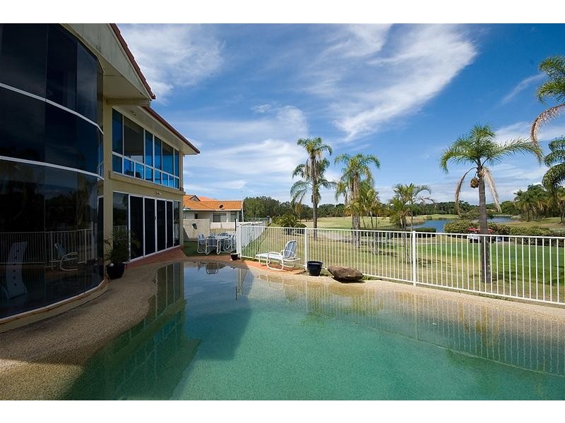 10 Meadowview Drive, Carrara QLD 4211