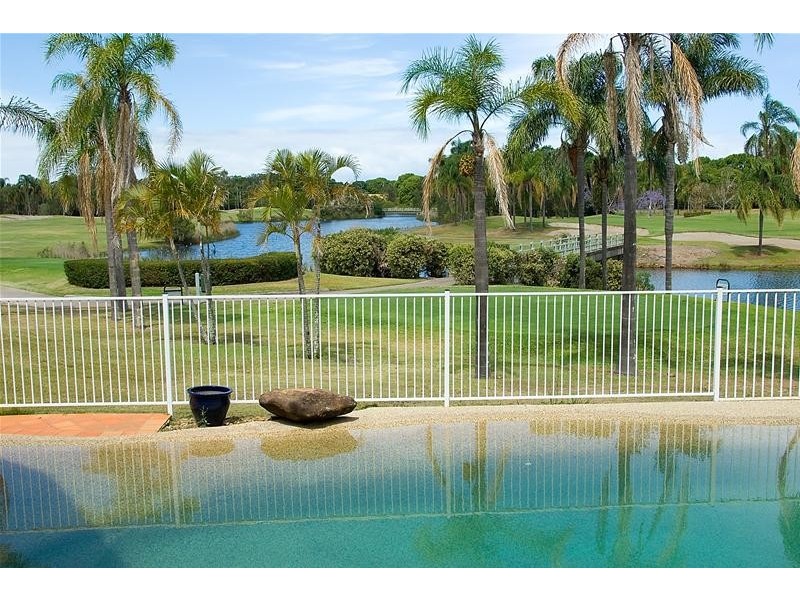10 Meadowview Drive, Carrara QLD 4211