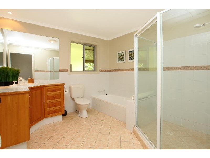 11 Tawarri Crescent, Burleigh Heads QLD 4220