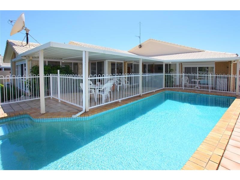 5 Key Biscayne, Clear Island Waters QLD 4226