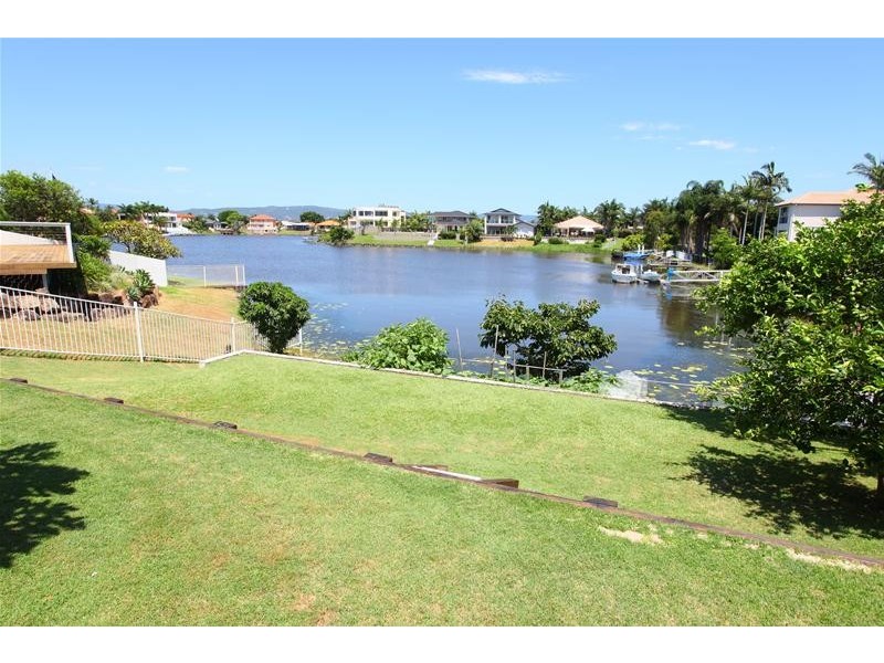 5 Key Biscayne, Clear Island Waters QLD 4226