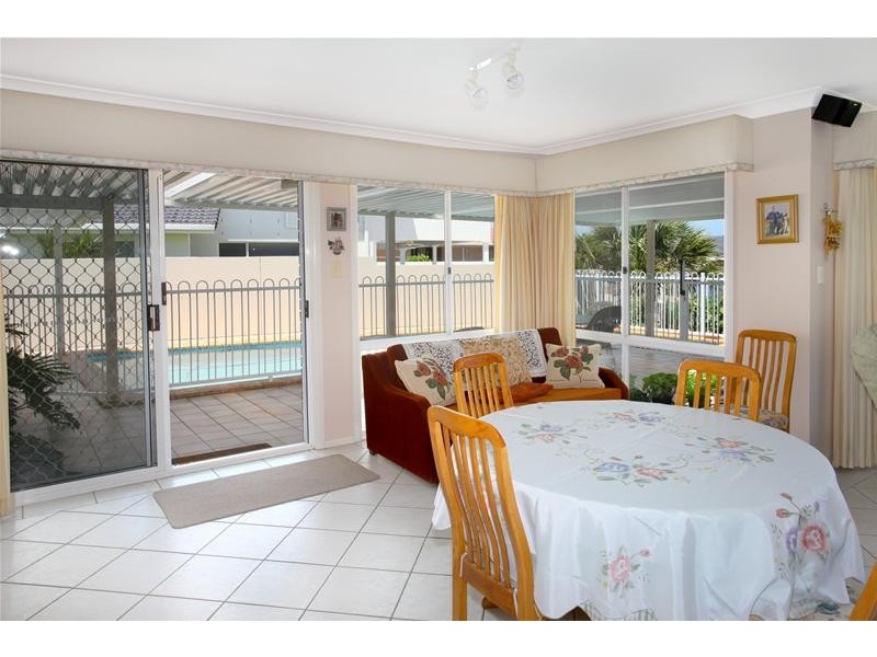 5 Key Biscayne, Clear Island Waters QLD 4226