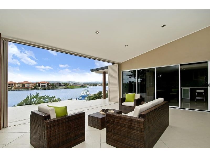 114 Port Jackson Boulevard, Clear Island Waters QLD 4226