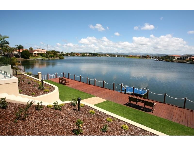 114 Port Jackson Boulevard, Clear Island Waters QLD 4226
