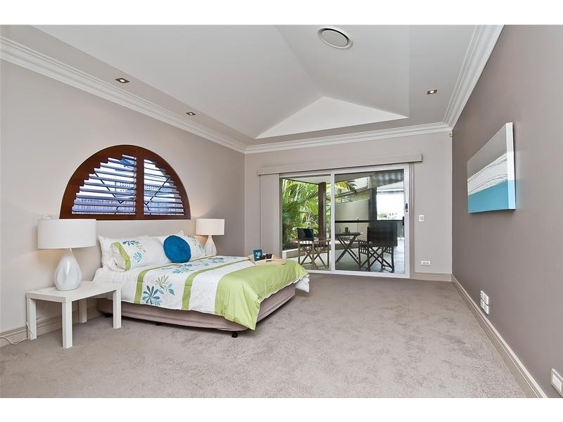 114 Port Jackson Boulevard, Clear Island Waters QLD 4226