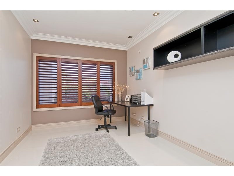 114 Port Jackson Boulevard, Clear Island Waters QLD 4226