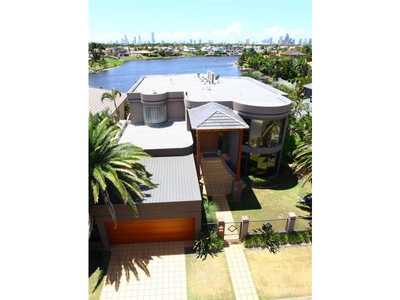 25 Montevideo Drive, Clear Island Waters QLD 4226