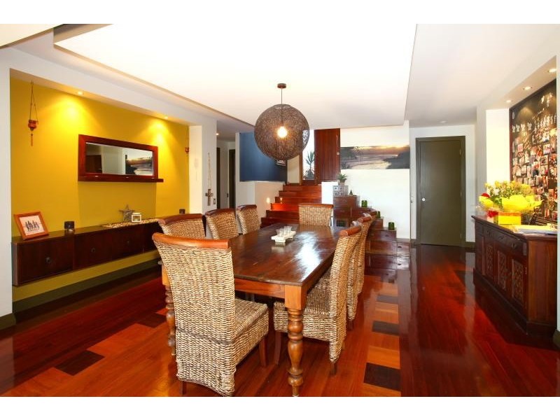 25 Montevideo Drive, Clear Island Waters QLD 4226
