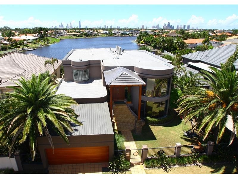 25 Montevideo Drive, Clear Island Waters QLD 4226