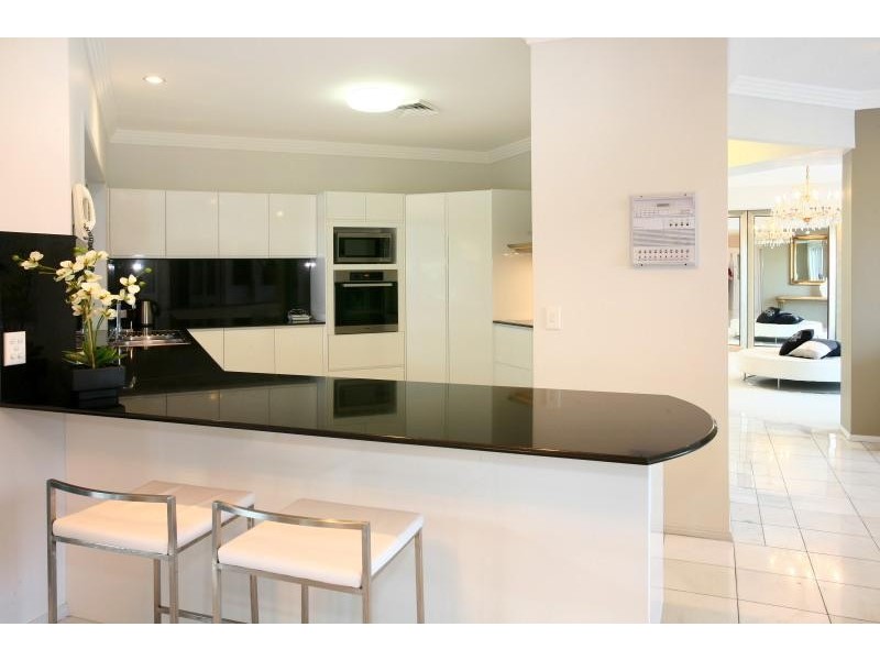 18 Tortuga Place, Clear Island Waters QLD 4226