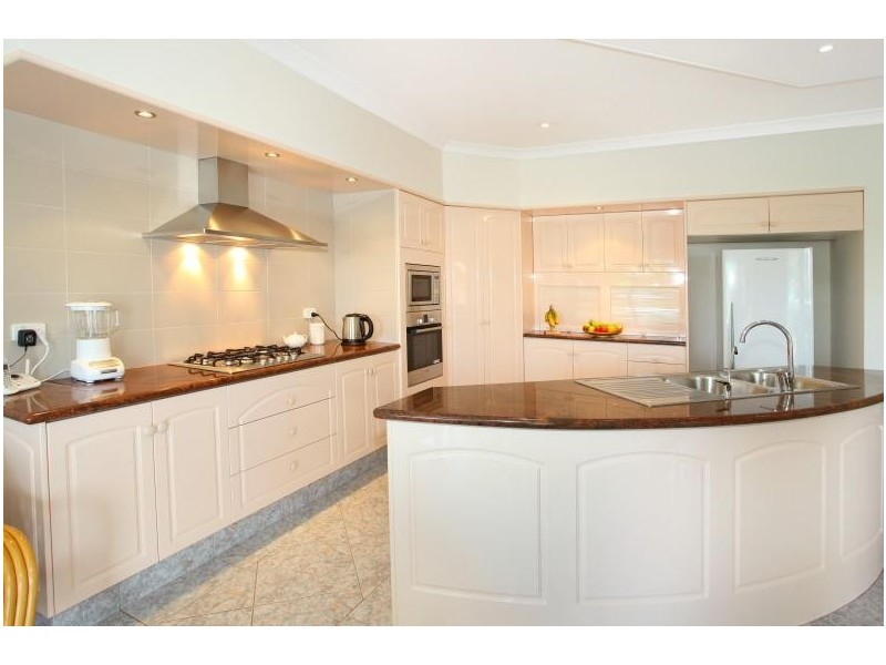 31 Kirralee Drive, Robina QLD 4226