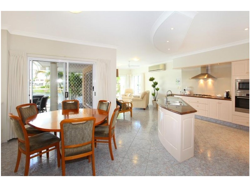 31 Kirralee Drive, Robina QLD 4226