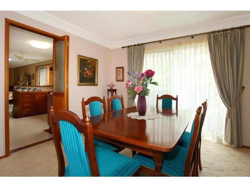 11 Compass Court, Mermaid Waters QLD 4218
