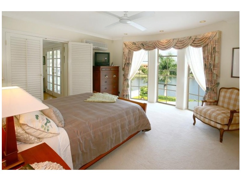 58 Bollard Circuit, Clear Island Waters QLD 4226
