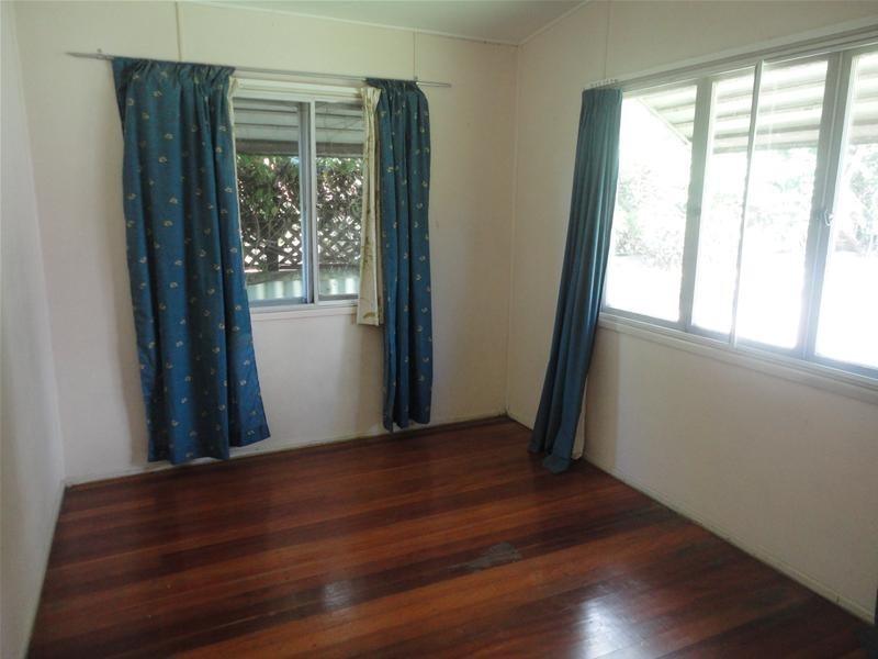 6 Star Avenue, Mermaid Beach QLD 4218