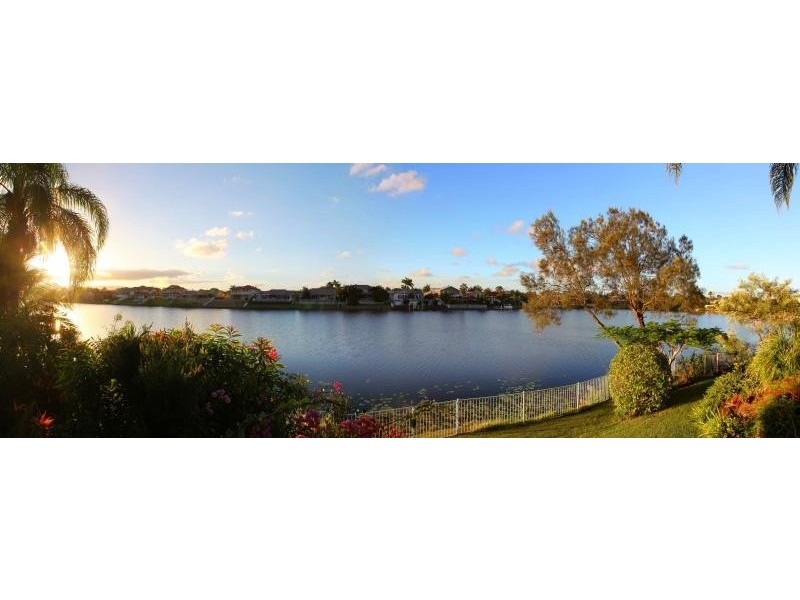 21 Tortuga Place, Clear Island Waters QLD 4226