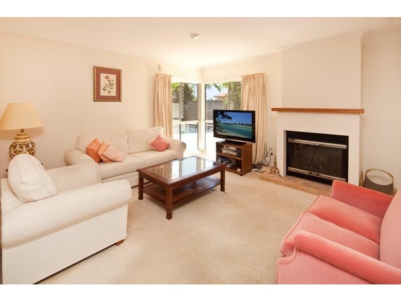 11 Montserrat Court, Clear Island Waters QLD 4226