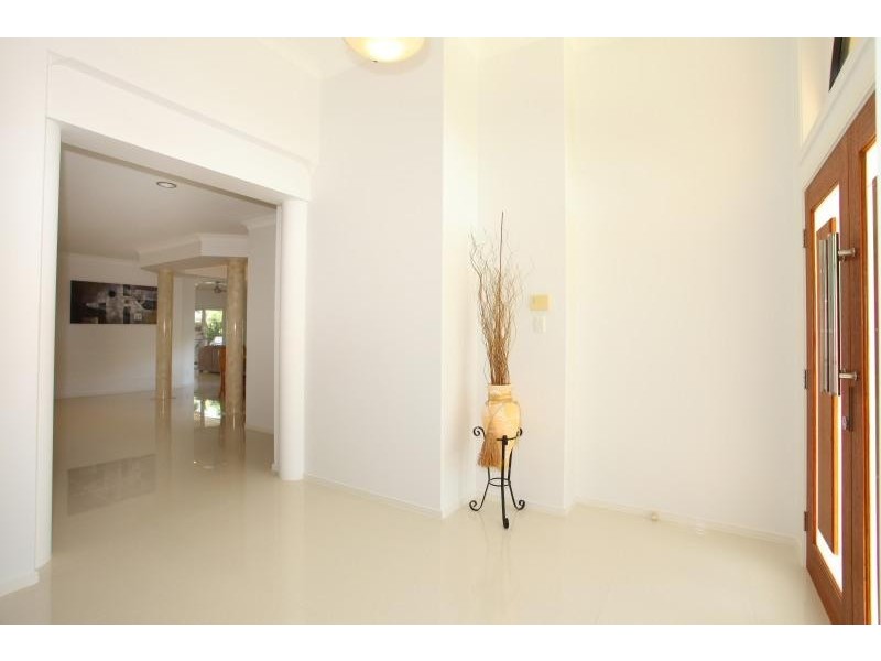 12 Montevideo Drive, Clear Island Waters QLD 4226