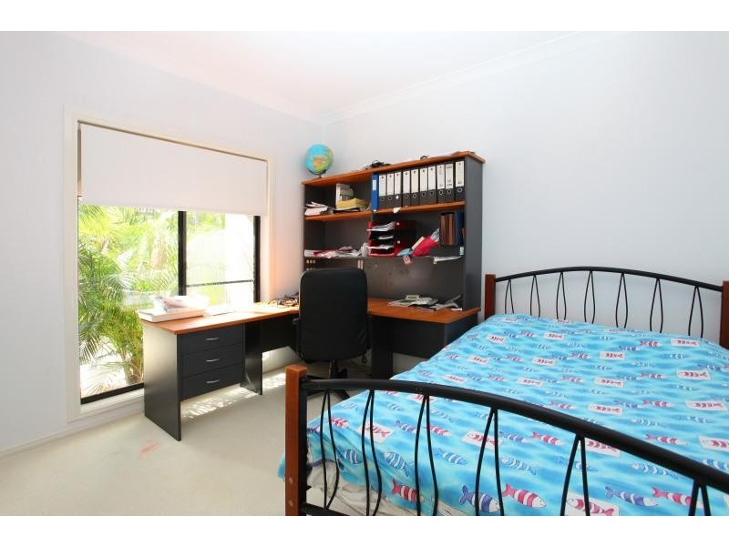 12 Montevideo Drive, Clear Island Waters QLD 4226