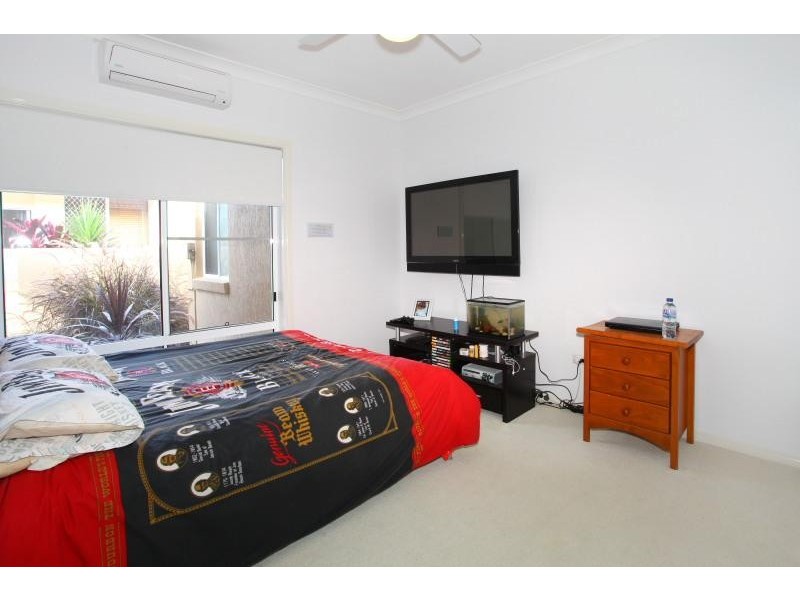12 Montevideo Drive, Clear Island Waters QLD 4226