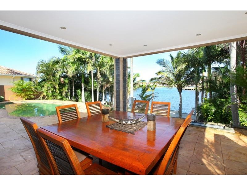 12 Montevideo Drive, Clear Island Waters QLD 4226