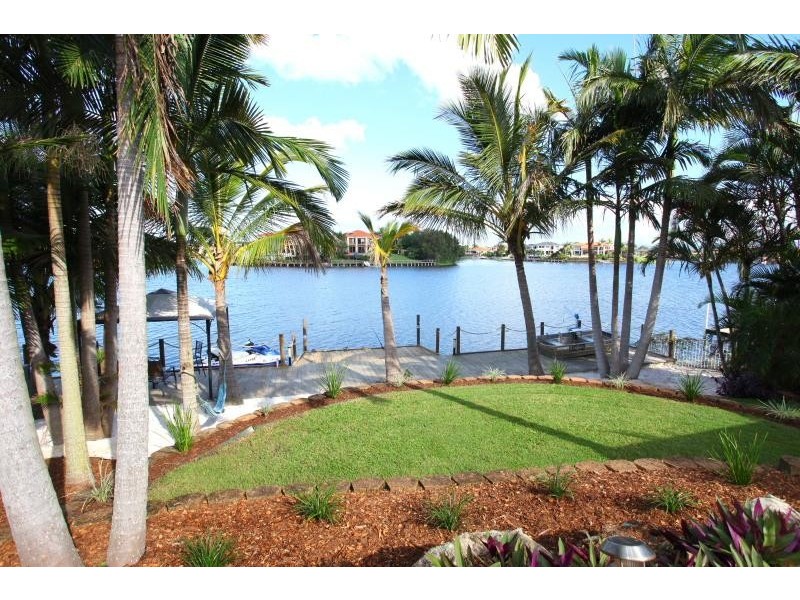12 Montevideo Drive, Clear Island Waters QLD 4226