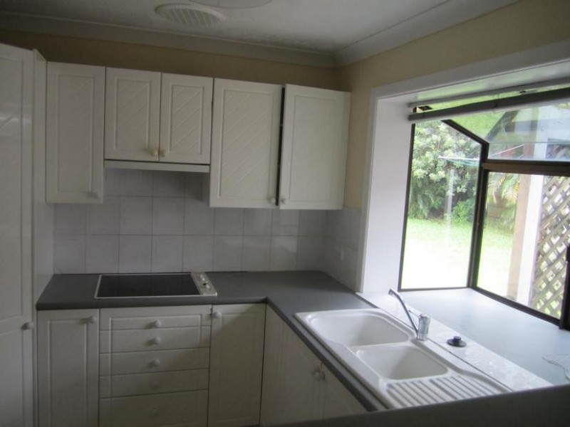 5 Goroka Court, Clear Island Waters QLD 4226