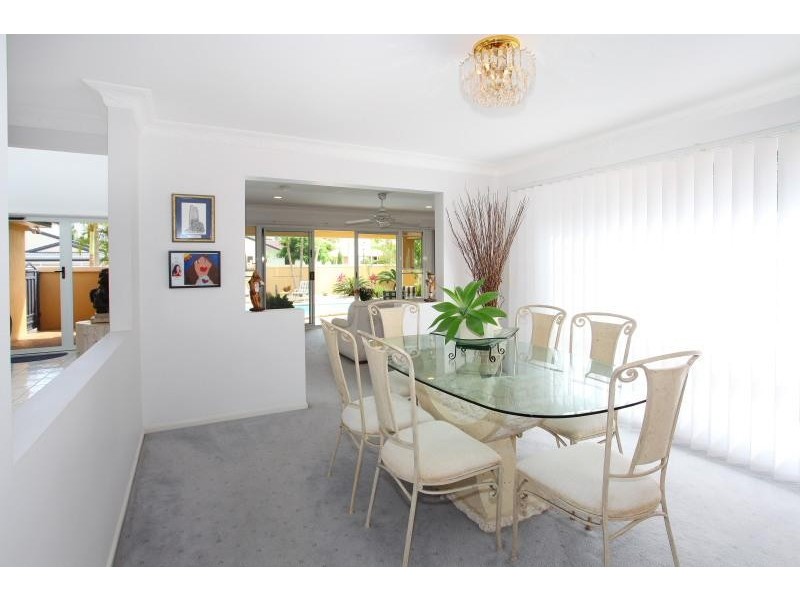 27 Cayman Drive, Clear Island Waters QLD 4226