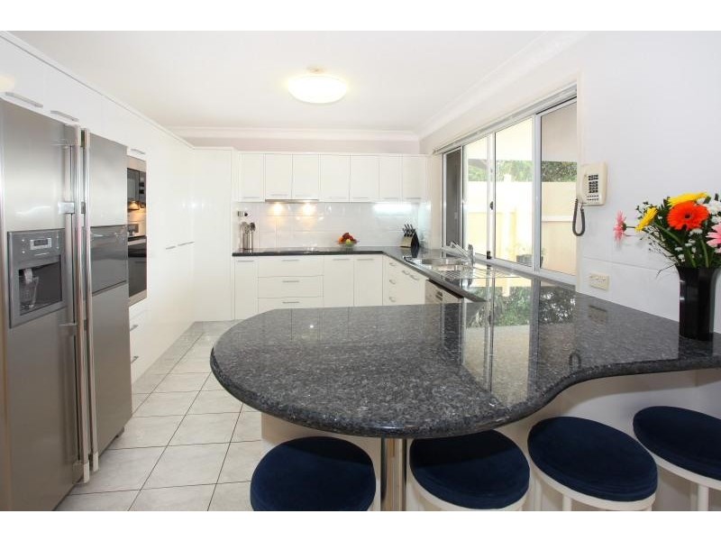 27 Cayman Drive, Clear Island Waters QLD 4226