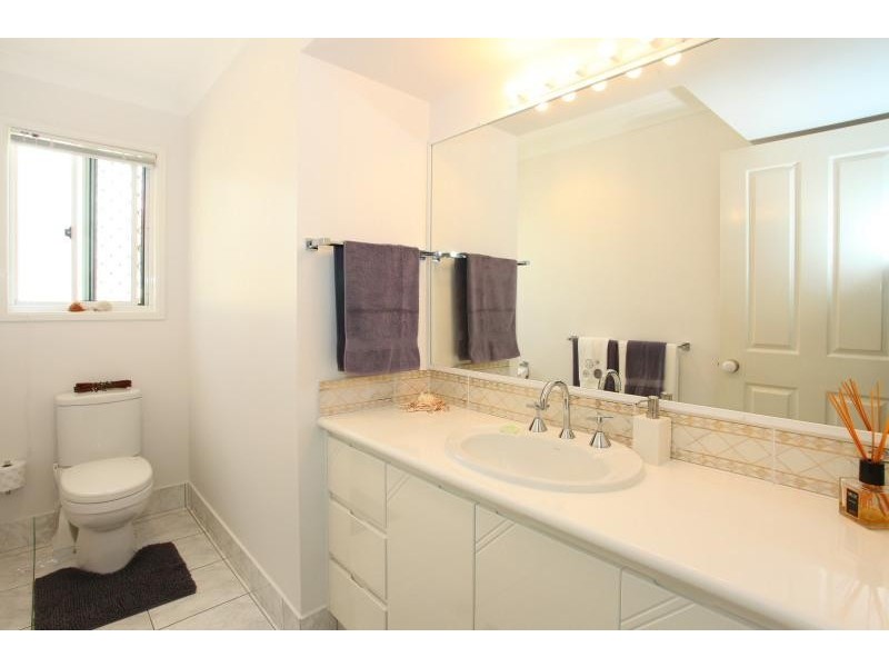 27 Cayman Drive, Clear Island Waters QLD 4226