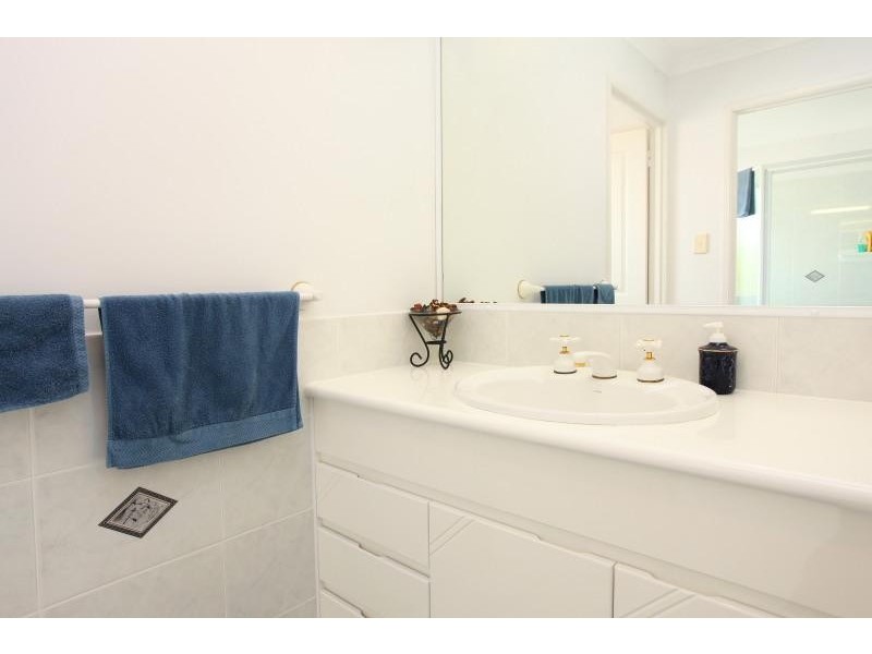 27 Cayman Drive, Clear Island Waters QLD 4226