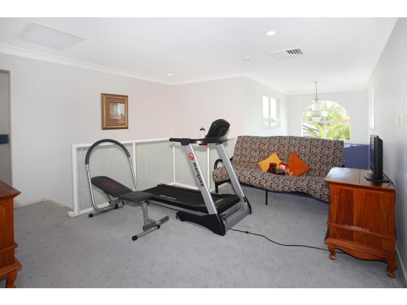 27 Cayman Drive, Clear Island Waters QLD 4226