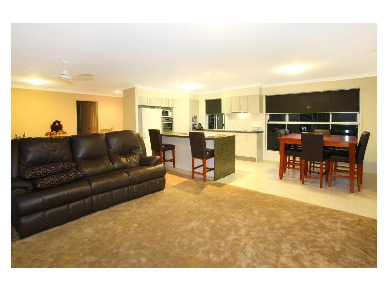 6 Stillwater Crescent, Robina QLD 4226