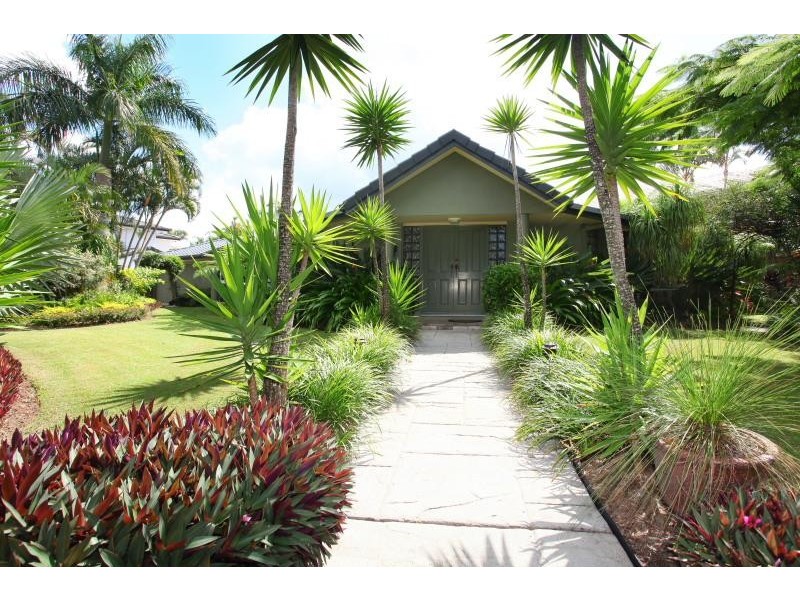 49 Martinique Way, Clear Island Waters QLD 4226