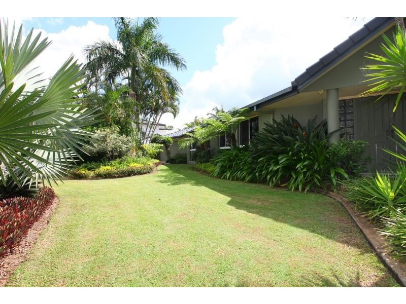 49 Martinique Way, Clear Island Waters QLD 4226