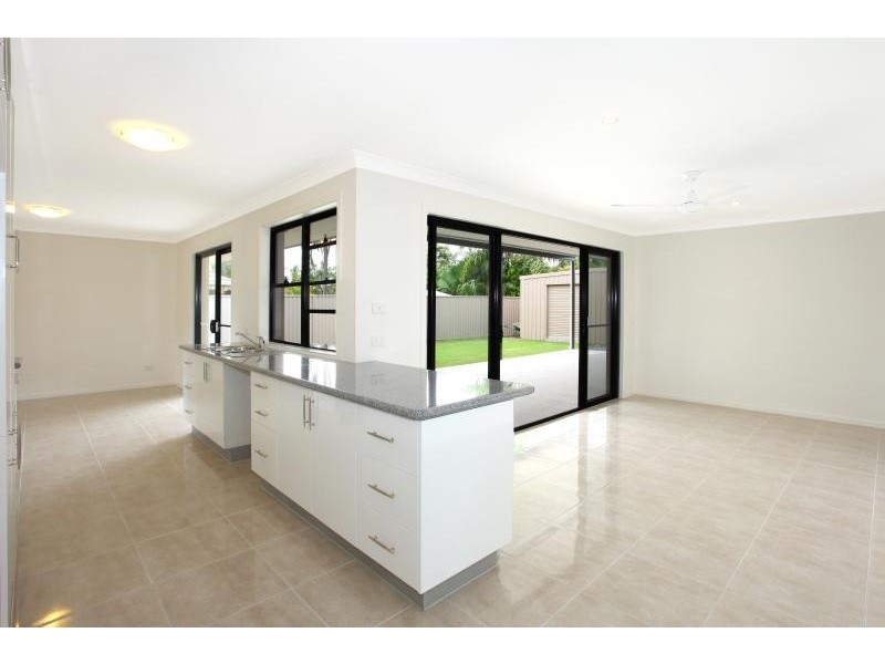 67 Barrier Reef Drive, Mermaid Waters QLD 4218