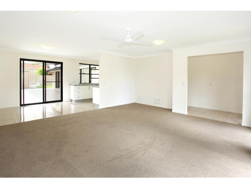 67 Barrier Reef Drive, Mermaid Waters QLD 4218