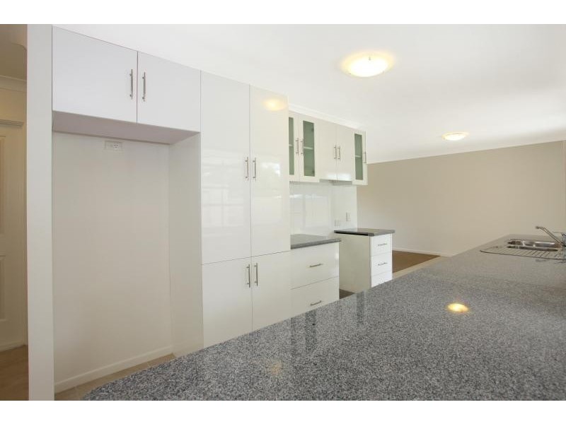 67 Barrier Reef Drive, Mermaid Waters QLD 4218