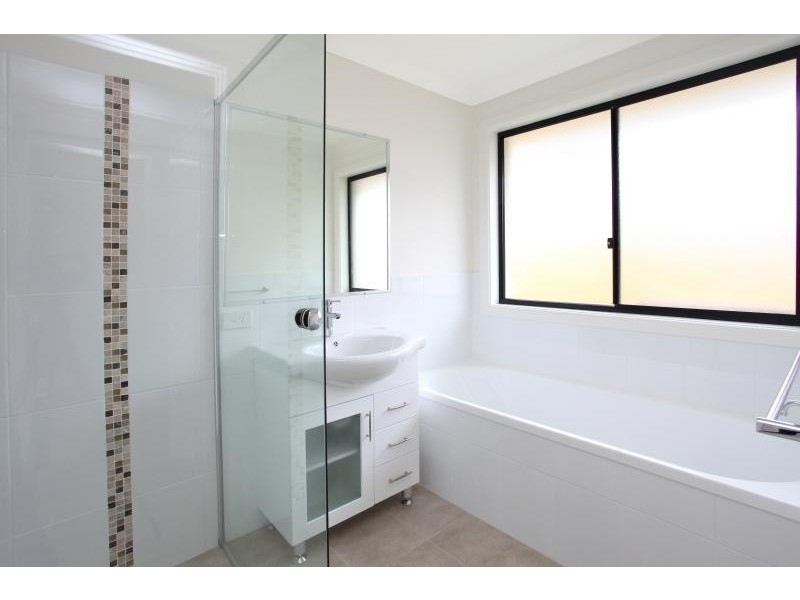 67 Barrier Reef Drive, Mermaid Waters QLD 4218